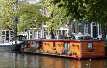 Memorable 9 Days 8 Nights Cochin, Kumarakom, Houseboat with Kovalam Holiday Package