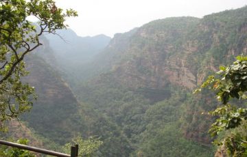 Ecstatic 8 Days 7 Nights Pachmarhi Vacation Package