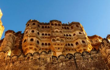 Memorable 10 Days 9 Nights Agra Vacation Package