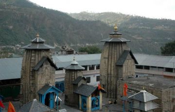 Amazing 5 Days 4 Nights Vaishno Devi, Dalhousie, Khajjiar with Chamba Vacation Package