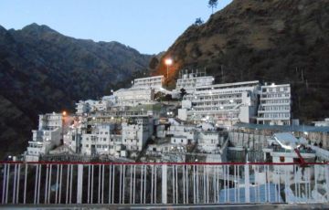 Amazing 4 Days 3 Nights Vaishno Devi Tour Package