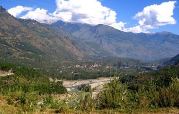 Ecstatic Manikaran Tour Package for 4 Days 3 Nights