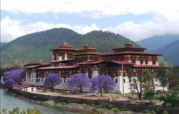 Amazing 8 Days 7 Nights Phuentsholling Vacation Package