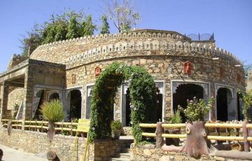 Family Getaway 11 Days 10 Nights Mumbai Vacation Package