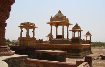 Memorable 4 Days 3 Nights Bhuj, Narayan Sarovar, Mandvi and Ahmedabad Tour Package