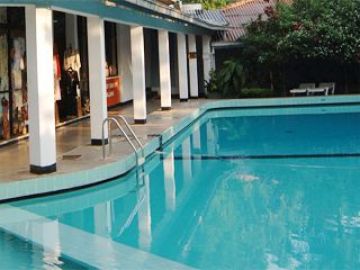 Heart-warming 4 Days 3 Nights Colombo and Kandy Tour Package