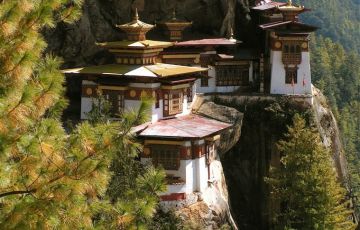 Beautiful 6 Days 5 Nights Thimpu, Paro, Punakha with Haa Vacation Package