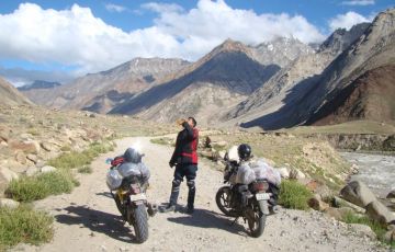 Family Getaway 5 Days 4 Nights Leh, chilling, Tilat Sumdo and Shingra Vacation Package