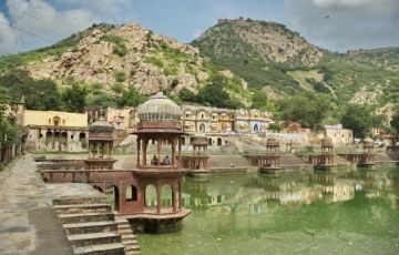 Family Getaway 10 Days 9 Nights Khajuraho, Alwar, Varanasi, Jaipur with Agra Tour Package