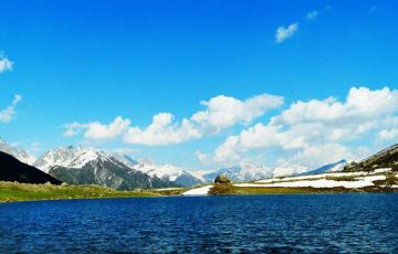 Heart-warming 3 Days 2 Nights Srinagar and Gulmarg Holiday Package