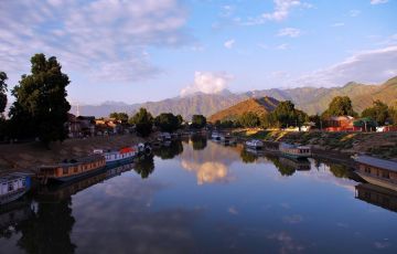 Delhi with Srinagar Tour Package for 7 Days 6 Nights from Delhi