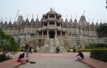 Family Getaway 4 Days 3 Nights Keshariyaji Trip Package