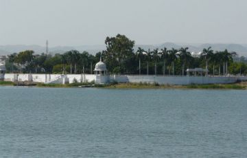 Ecstatic 15 Days 14 Nights Delhi, Agra, Fatehpur Sikri, Jaipur, Bikaner, Jaisalmer, Jodhpur, Udaipur and Ranakpur Vacation Package