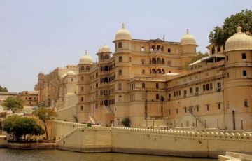 Heart-warming 3 Days 2 Nights Jaipur Vacation Package
