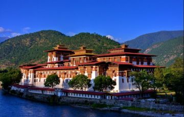Heart-warming 7 Days 6 Nights Paro Trip Package