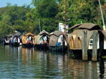 Experience 6 Days 5 Nights Kerala Vacation Package