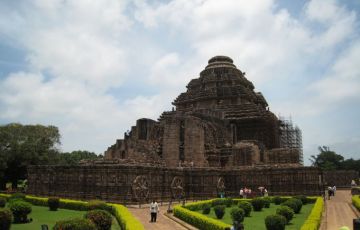 Family Getaway 4 Days 3 Nights Bhubaneswar, Konark and Puri Holiday Package