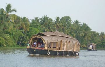 Heart-warming 3 Days 2 Nights Cochin Holiday Package