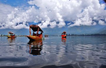 Magical 5 Days 4 Nights Srinagar, Gulmarg and Pahalgam Vacation Package
