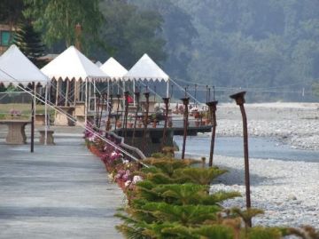 Ecstatic 4 Days 3 Nights Corbett Trip Package