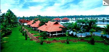 Ecstatic 4 Days 3 Nights Alleppey, Munnar and Cochin Vacation Package
