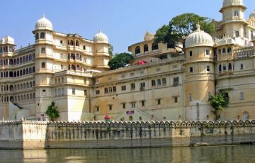 Experience 7 Days 6 Nights Jaipur, Mount Abu, Udaipur with Pushkar Holiday Package