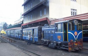 Family Getaway Darjeeling Tour Package for 9 Days 8 Nights