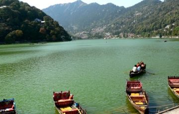 Heart-warming 5 Days 4 Nights Corbett with Nainital Holiday Package
