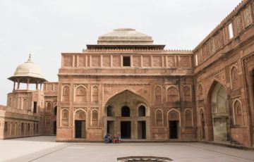Pleasurable 7 Days 6 Nights Agra, Jaipur with New Delhi Trip Package