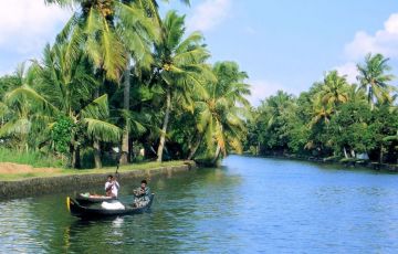 Ecstatic Kumarakom Tour Package for 5 Days 4 Nights