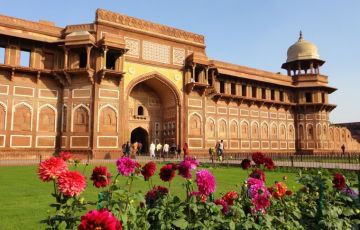 Family Getaway 6 Days 5 Nights Delhi, Jaipur and Agra Trip Package
