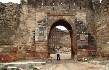 Best 5 Days 4 Nights Hmedabad, Bhuj, Mandavi with Wankaner Vacation Package