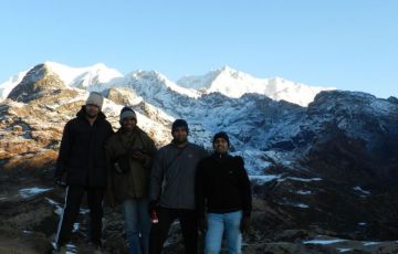 Amazing 12 Days 11 Nights New Delhi, Bagdogra, Gangtok, Yuksom, Bakhim, Tshoka, Dzongri and Darjeeling Tour Package