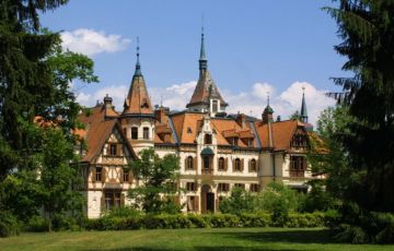 Ecstatic 7 Days 6 Nights Budapest Holiday Package