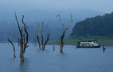 Family Getaway Munnar Tour Package for 8 Days 07 Nights Family Getaway Munnar Tour Package for 8 Days 07 Nights