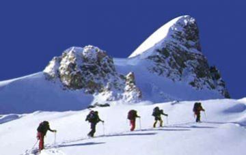 Experience 18 Days 17 Nights Tengboche Tour Package