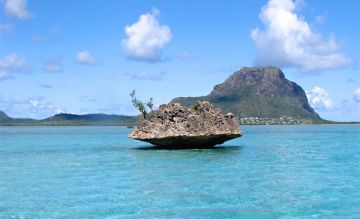 Beautiful 7 Days 6 Nights Ile aux Cerfs Trip Package