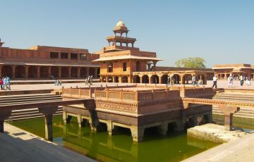 Amazing 6 Days 5 Nights Delhi, Agra and Jaipur Trip Package
