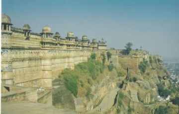 Experience Gwalior Tour Package for 2 Days 1 Night