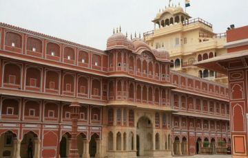 Amazing 13 Days 12 Nights Delhi, Agra, Jaipur, Cochin, Periyar, Allepey, Mumbai, Kovalam and Trivandrum Vacation Package