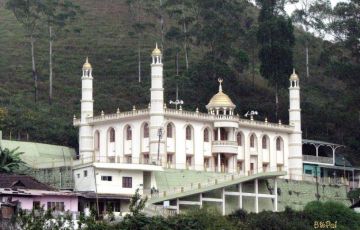 Beautiful 6 Days 5 Nights Cochin, Munnar, Thekkady with Alleppy Vacation Package