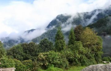 Family Getaway 10 Days 9 Nights Gangtok, Lachung, Pelling with Darjeeling Trip Package