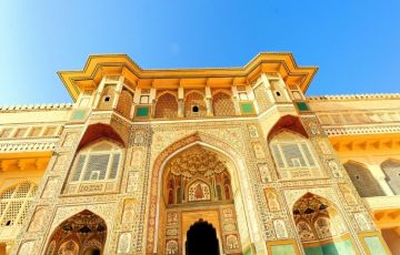Experience 9 Days 8 Nights Agra Vacation Package