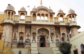 Pleasurable 7 Days 6 Nights Agra, Jaipur and Mandawa Vacation Package