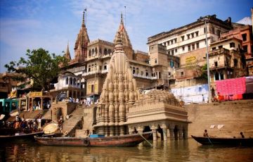 Family Getaway 7 Days 6 Nights Delhi, Jaipur, Agra and Varanasi Tour Package