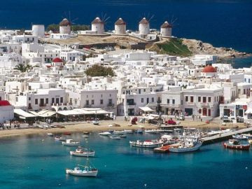 Experience 7 Days 6 Nights Santorini Holiday Package