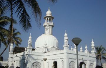 Heart-warming 7 Days 6 Nights Agra Holiday Package