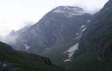 Pleasurable 12 Days 11 Nights Manali Tour Package