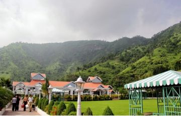 Experience 5 Days 4 Nights Dharamshala Tour Package