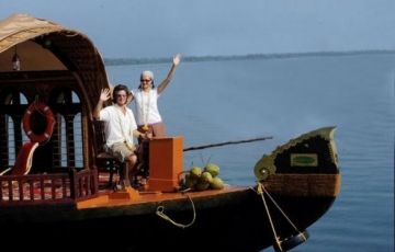 Amazing 3 Days 2 Nights Kerala and Alleppey Tour Package